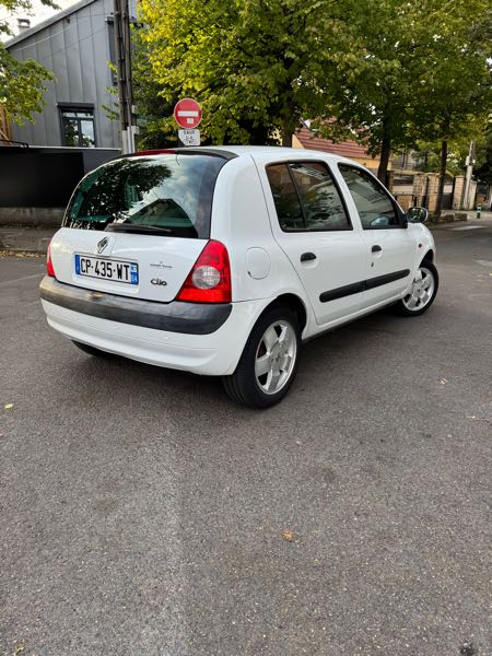 Renault Clio II (2) 1.5 DCI 80 LUXE PRIVILEGE 5P