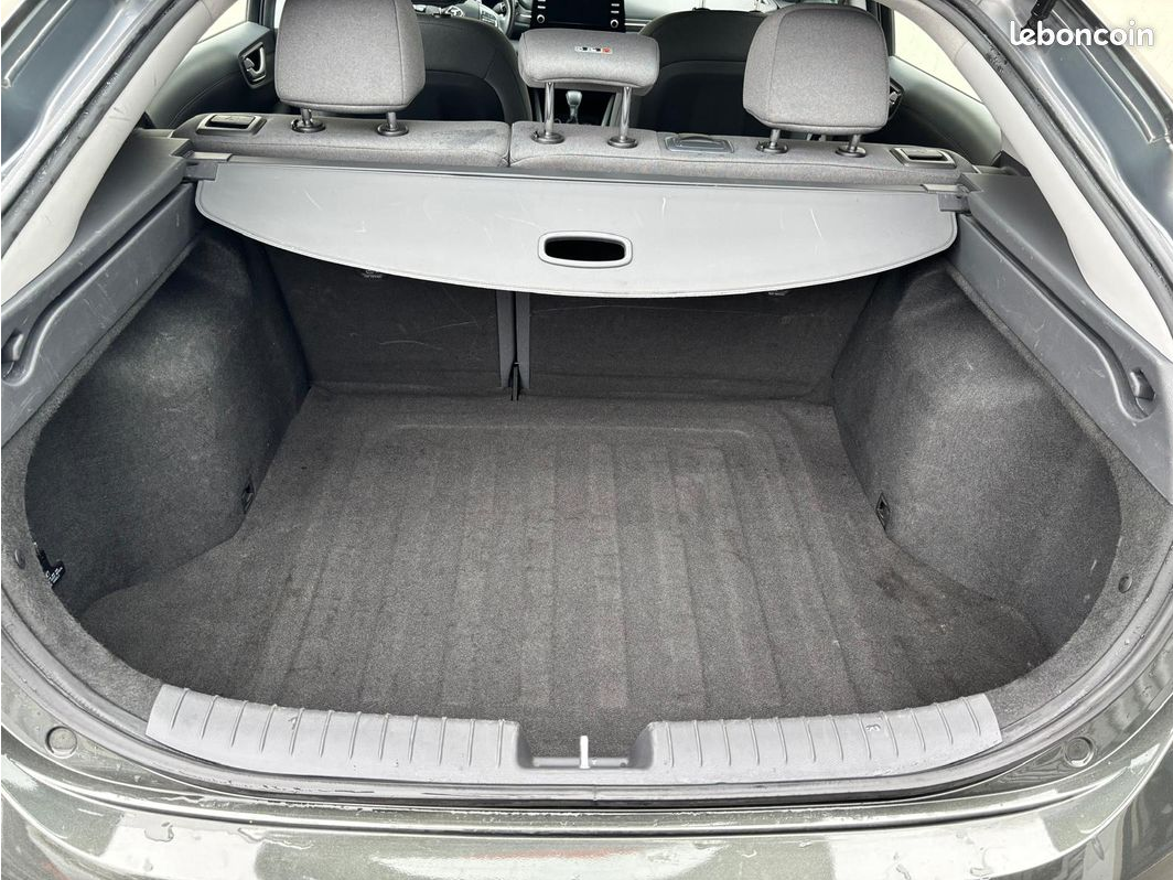 Toyota Yaris Cross Location de Véhicule pour VTC TVA incluse (possibilité LOA)
