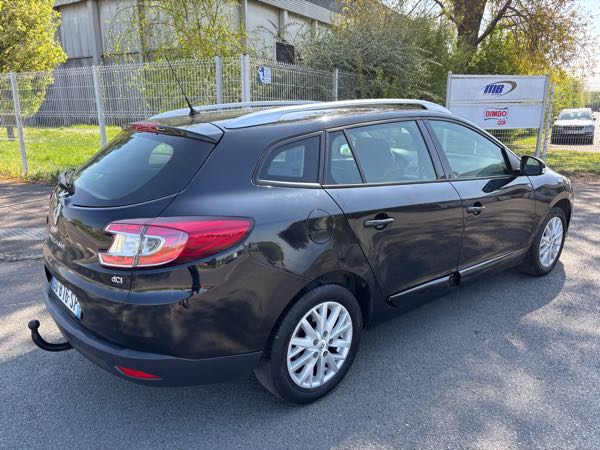 Renault Megane IV ESTATE 1.5 DCI 110 ENERGY BUSINESS INTENS EDC