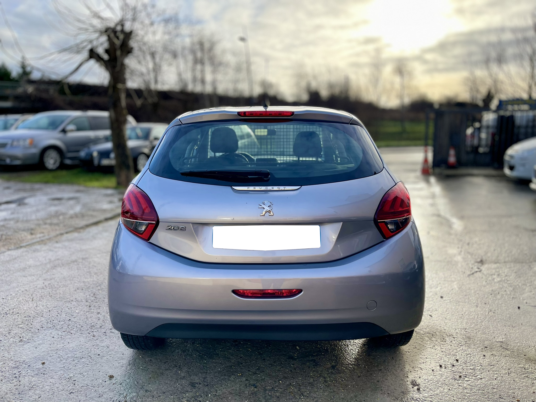 Peugeot 208 (2) 1.6 BLUEHDI 100 PREMIUM