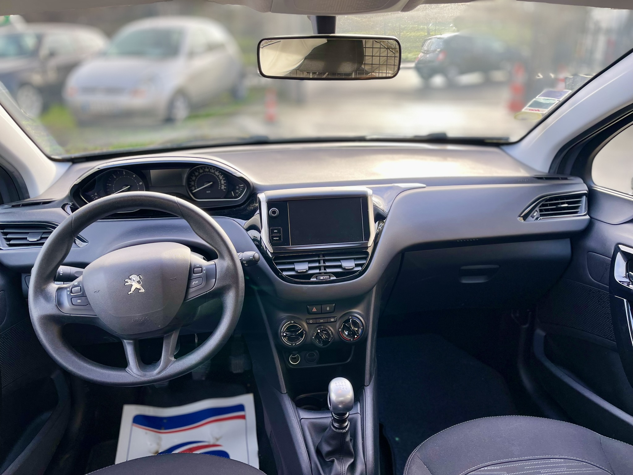 Peugeot 208 (2) 1.6 BLUEHDI 100 PREMIUM