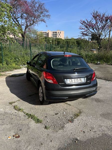 Peugeot 207 (2) 1.4 HDI 70 FAP SERIE 64 5P
