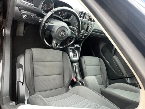 Volkswagen Golf VII (2) 1.4 TSI 125 BLUEMOTION TECHNOLOGY CARAT DSG7 5P