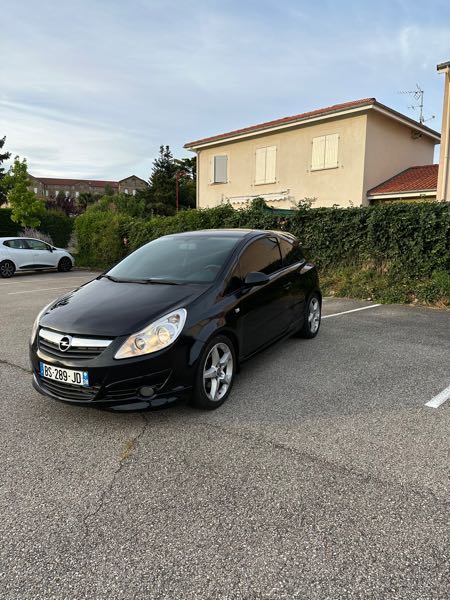 Opel Corsa IV 1.7 CDTI 125 FAP GSI 3P