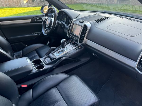 Porsche Cayenne PORSCHE CAYENNE S-E 3.0i V6 HYBRIDE
