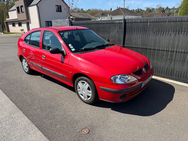 Renault Megane 1.4E RTE