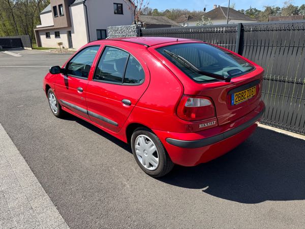 Renault Megane 1.4E RTE