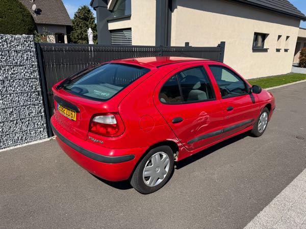 Renault Megane 1.4E RTE