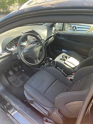 Peugeot 207 1.4 HDI 70 EXECUTIVE 5P