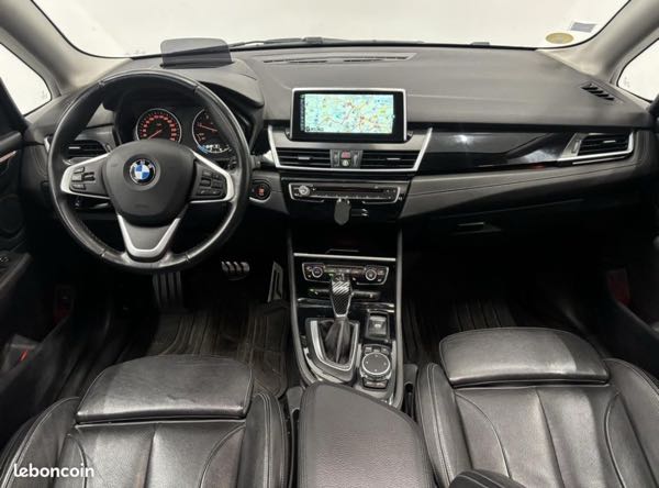Bmw Serie 2 BMW SÉRIE 2 220D active tourer sport TOIT OUVRANT SUIVI BMW