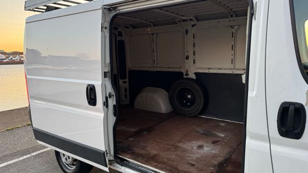 Peugeot Boxer II CONFORT TOLE 330 L1H1 HDI 100