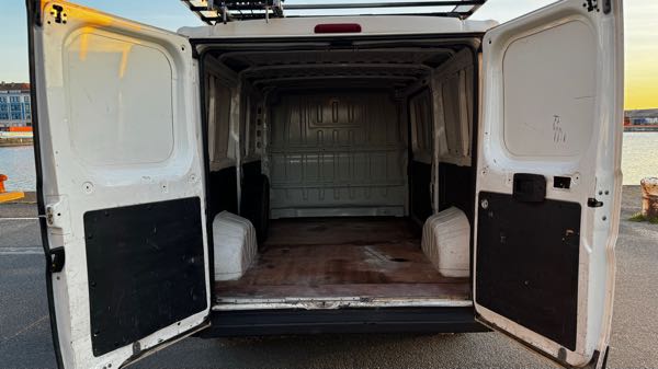 Peugeot Boxer II CONFORT TOLE 330 L1H1 HDI 100