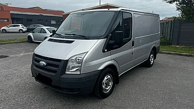 Ford Transit III CHASSIS SIMPLE CABINE TRACTION 330 C TDCI 115