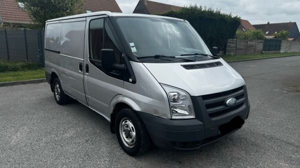 Ford Transit III CHASSIS SIMPLE CABINE TRACTION 330 C TDCI 115