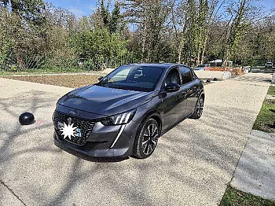 Peugeot 208 II 1.5 BLUEHDI 100 S&amp;S GT LINE