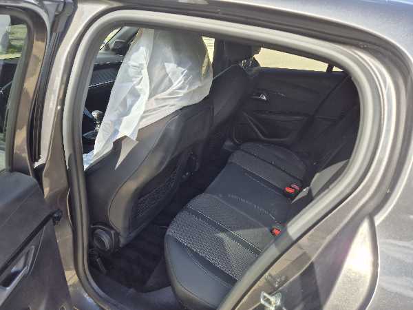 Peugeot 208 II 1.5 BLUEHDI 100 S&amp;S GT LINE