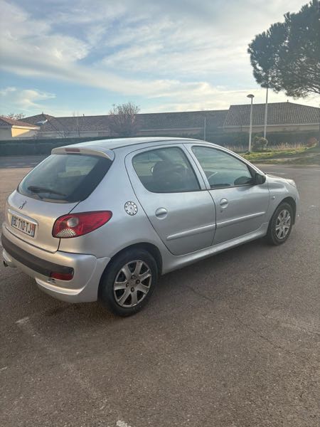 Peugeot 206+ 1.1 60 TRENDY 5P