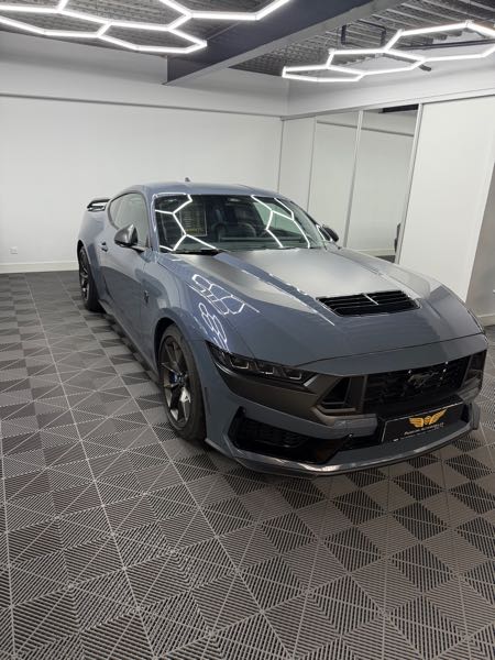 Ford Mustang mustang dark horse v8