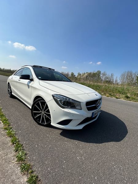 Mercedes-Benz Cla (2) 180 D SENSATION 7G-DCT