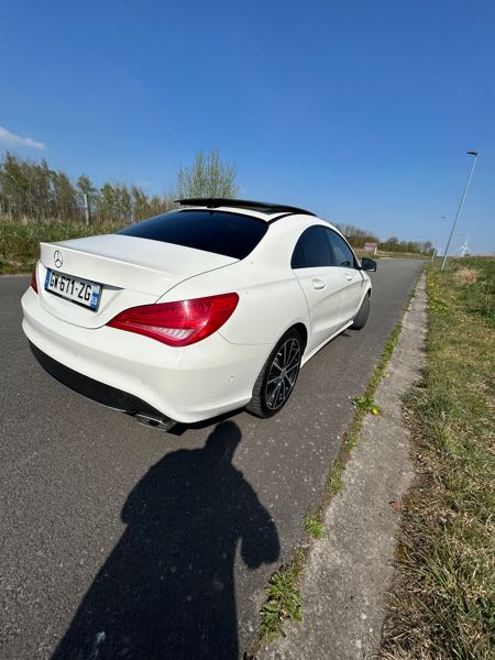 Mercedes-Benz Cla (2) 180 D SENSATION 7G-DCT