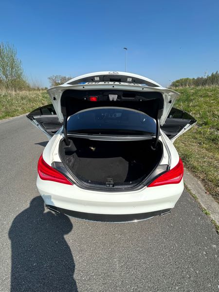 Mercedes-Benz Cla (2) 180 D SENSATION 7G-DCT
