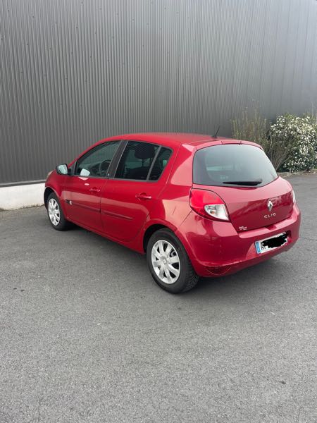 Renault Clio II (2) CAMPUS 1.5 DCI 70 DYNAMIQUE 5P