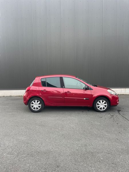 Renault Clio II (2) CAMPUS 1.5 DCI 70 DYNAMIQUE 5P