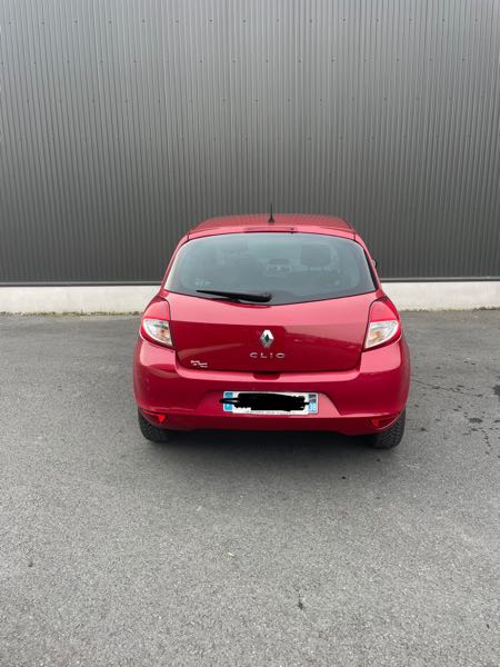Renault Clio II (2) CAMPUS 1.5 DCI 70 DYNAMIQUE 5P