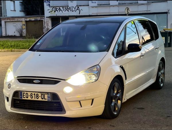 Ford S-max 2.2 TDCI 175 DPF TITANIUM