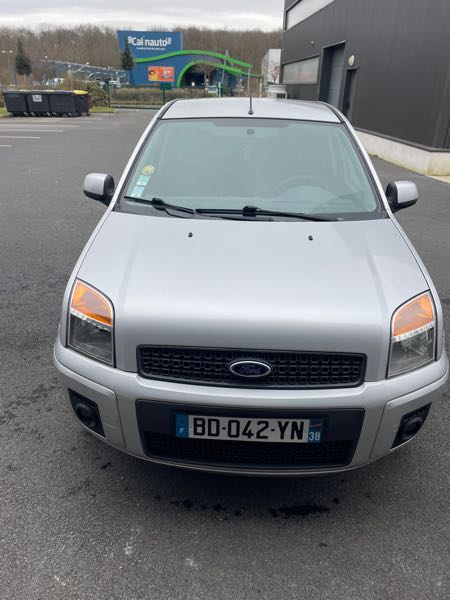 Ford Fusion FORD FUSION 1.4 TDCI 70 cv TREND CT OK AUCUN FRAIS À PRÉVOIR