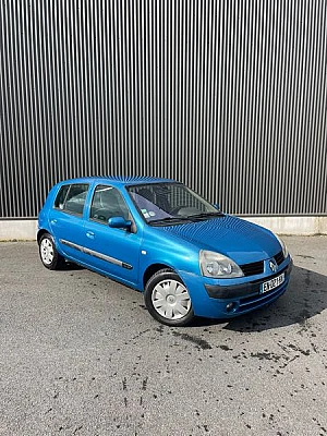 Renault Clio CLIO 2 PHASE 2 1.4 i 75 cv CT OK