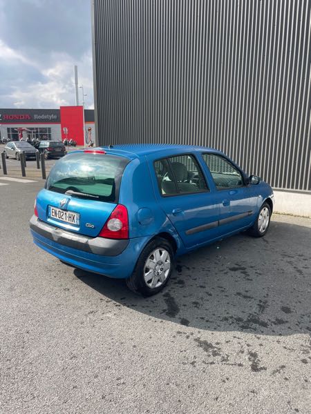 Renault Clio CLIO 2 PHASE 2 1.4 i 75 cv CT OK