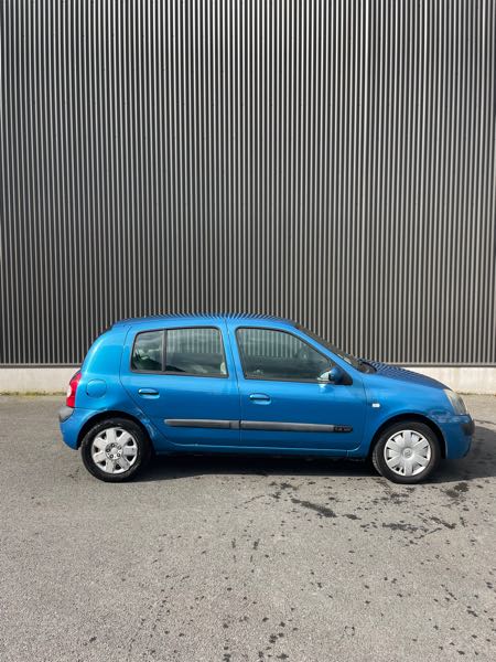 Renault Clio CLIO 2 PHASE 2 1.4 i 75 cv CT OK