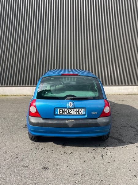 Renault Clio CLIO 2 PHASE 2 1.4 i 75 cv CT OK