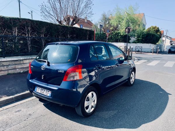 Toyota Yaris III (3) 90 D-4D ACTIVE 5P