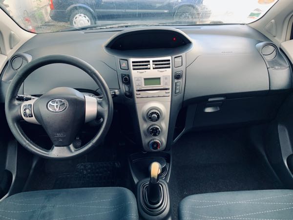 Toyota Yaris III (3) 90 D-4D ACTIVE 5P