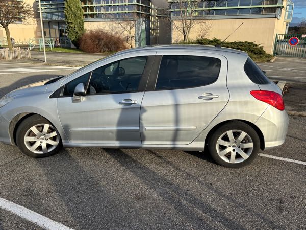 Peugeot 308 1.6 HDI 112 FAP NAVTEQ BVM6 5P