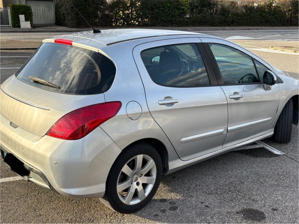 Peugeot 308 1.6 HDI 112 FAP NAVTEQ BVM6 5P