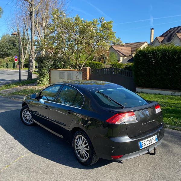 Renault Laguna III 1.5 DCI 110 AUTHENTIQUE