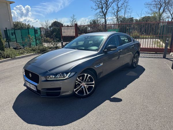 Jaguar Xe 2.0D 180 9CV PRESTIGE AUTO
