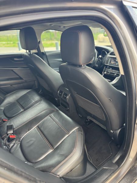 Jaguar Xe 2.0D 180 9CV PRESTIGE AUTO