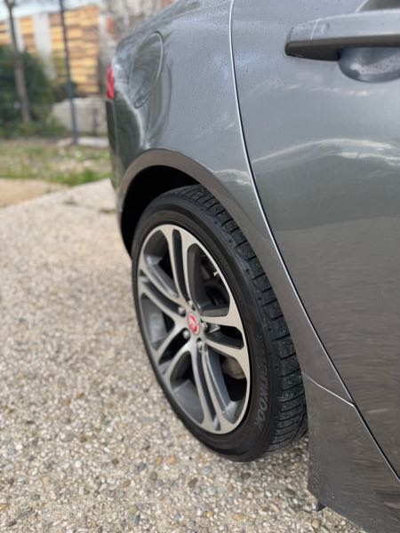 Jaguar Xe 2.0D 180 9CV PRESTIGE AUTO
