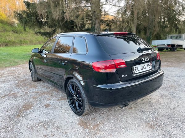 Audi A3 II (2) SPORTBACK 2.0 TDI 140 BUSINESS LINE