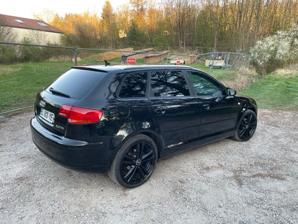 Audi A3 II (2) SPORTBACK 2.0 TDI 140 BUSINESS LINE