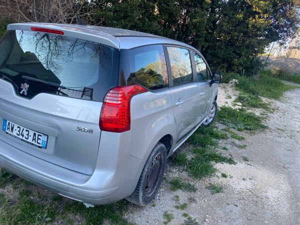 Peugeot 5008 1.6 HDI 112 FAP CONFORT PACK BVM6