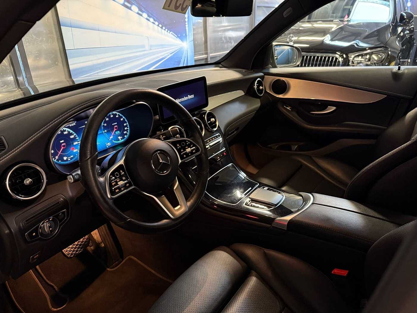 Mercedes-Benz GLC 300  e 4MATIC