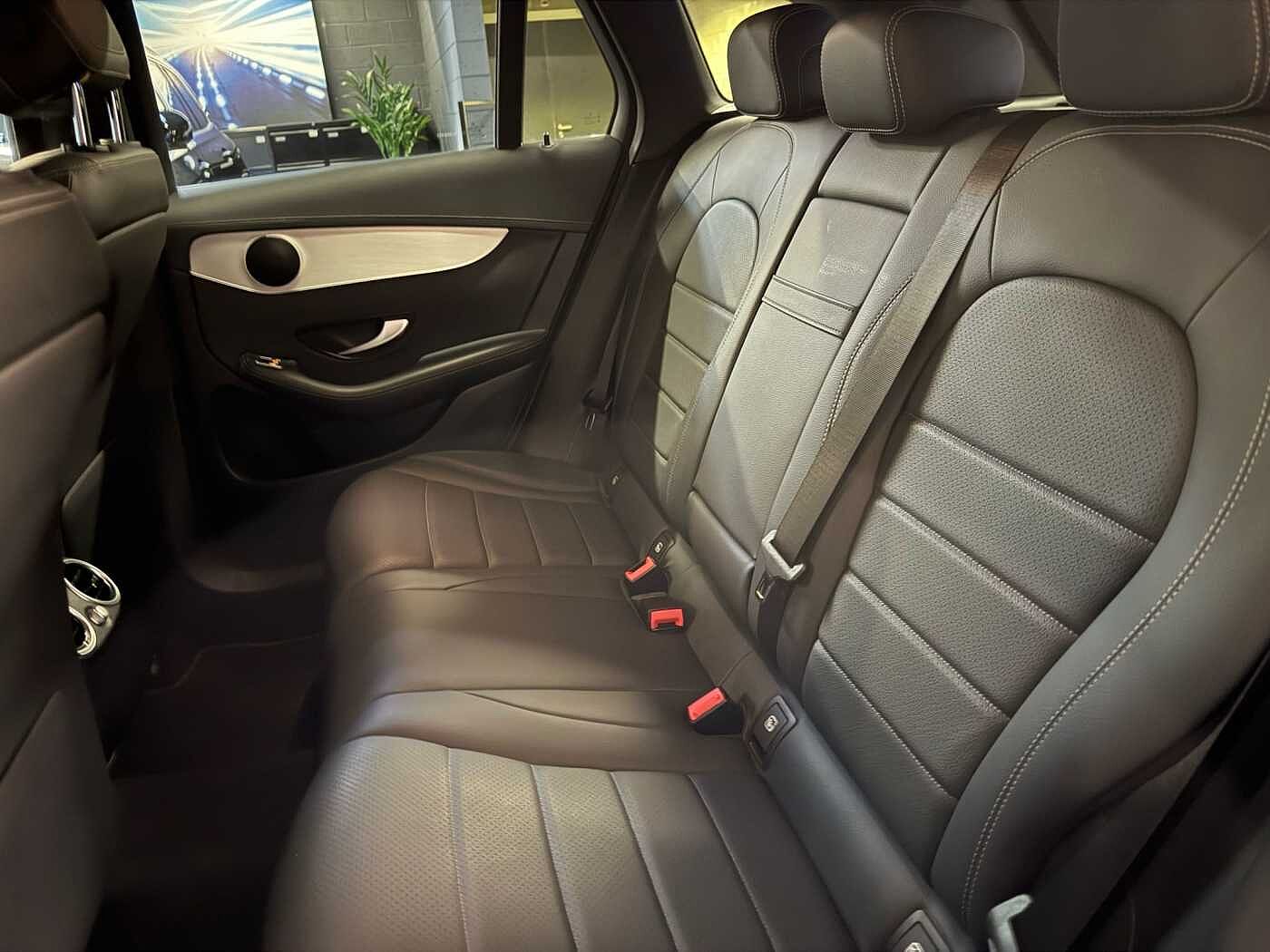 Mercedes-Benz GLC 300  e 4MATIC