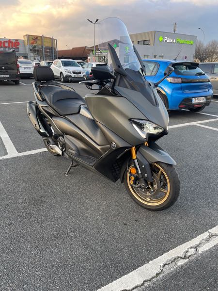 YAMAHA T-MAX TECH MAX
