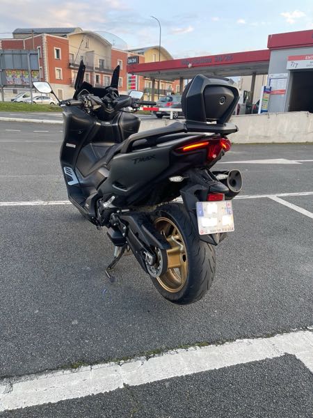 YAMAHA T-MAX TECH MAX