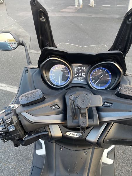 YAMAHA T-MAX TECH MAX